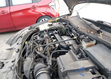 2006 Ford Focus Zx4 из США, поврежденный, VIN 1FAHP38Z26W138086